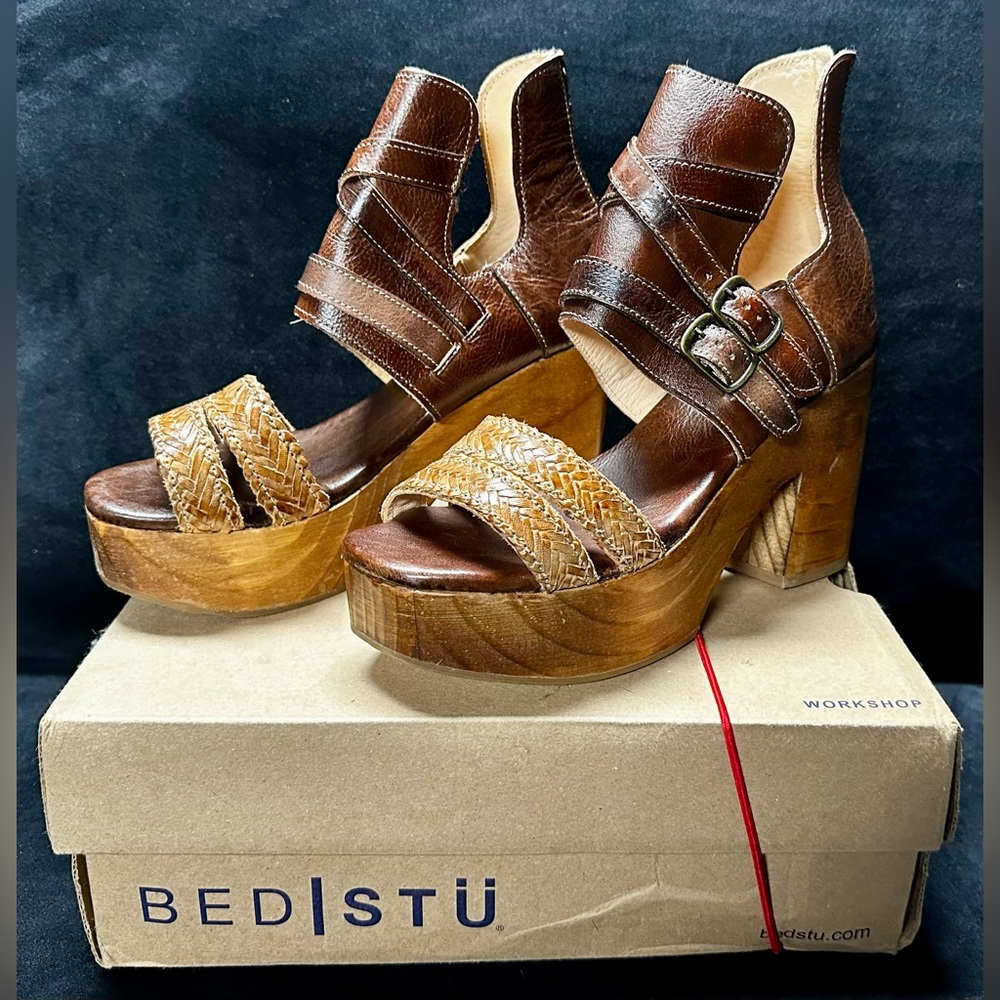 EUC Bed Stu Humes dark brown sz 8